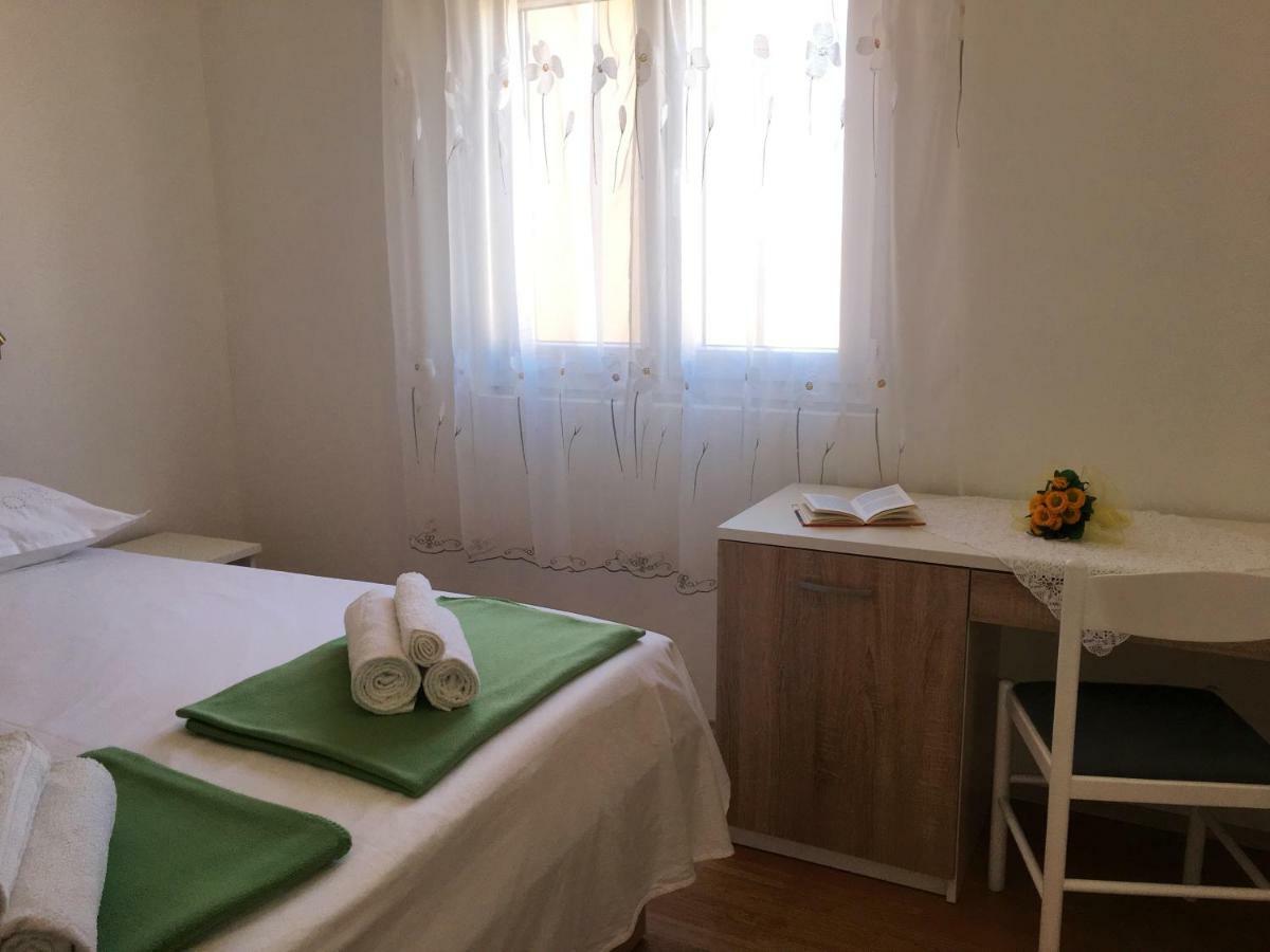 Apartment Marica Posedarje Eksteriør bilde