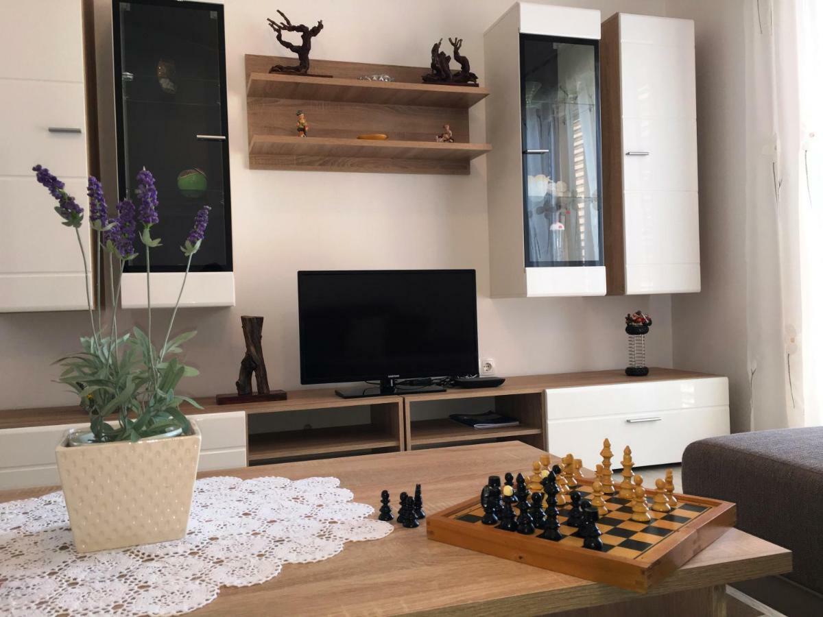 Apartment Marica Posedarje Eksteriør bilde