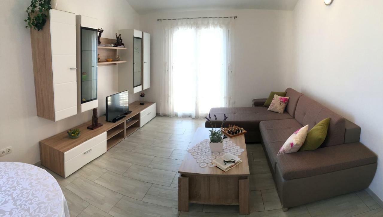 Apartment Marica Posedarje Eksteriør bilde